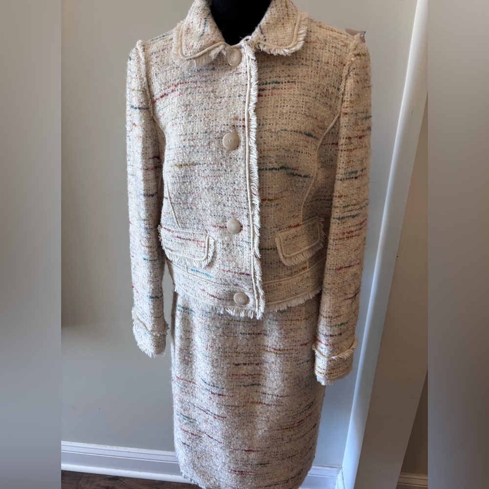Worth New York women’s suit (Jacket/Skirt)